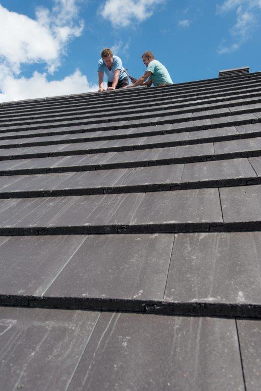 Fitting new slate roof